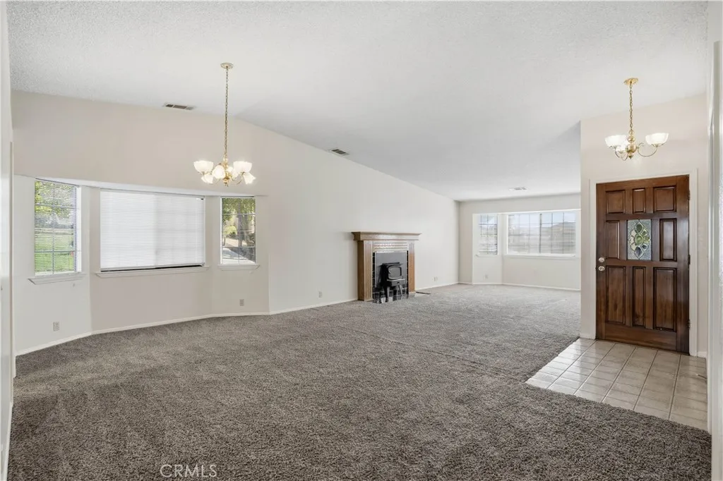 22170 Mustang Court, Canyon Lake, California 92585 home-pic-6